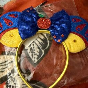Snow White Mickey Ears Headband NWT